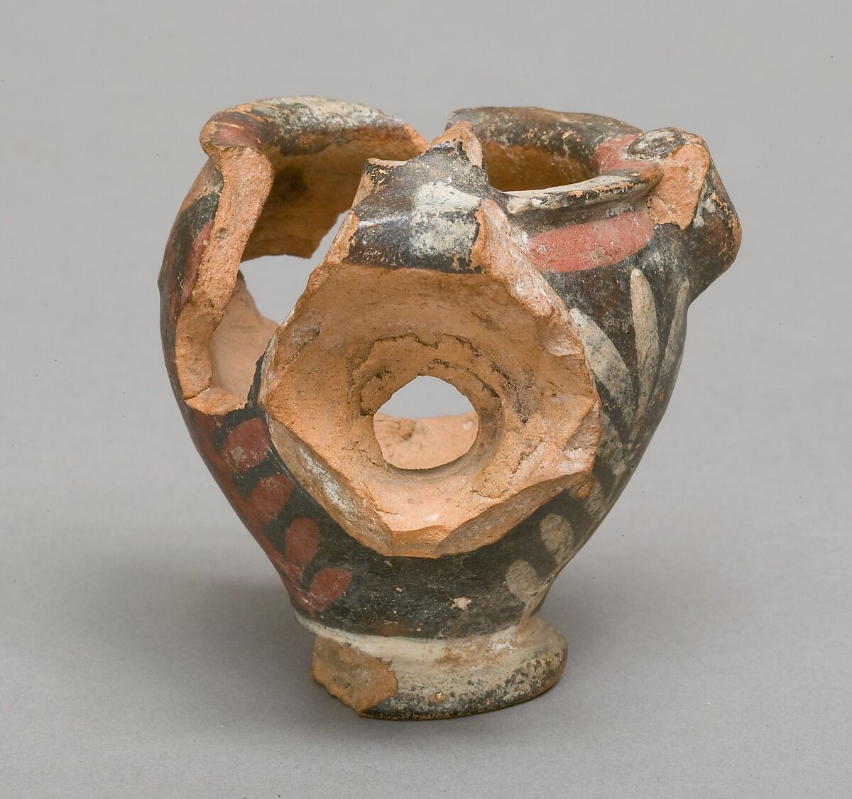 Kamares jar, Pottery, paint