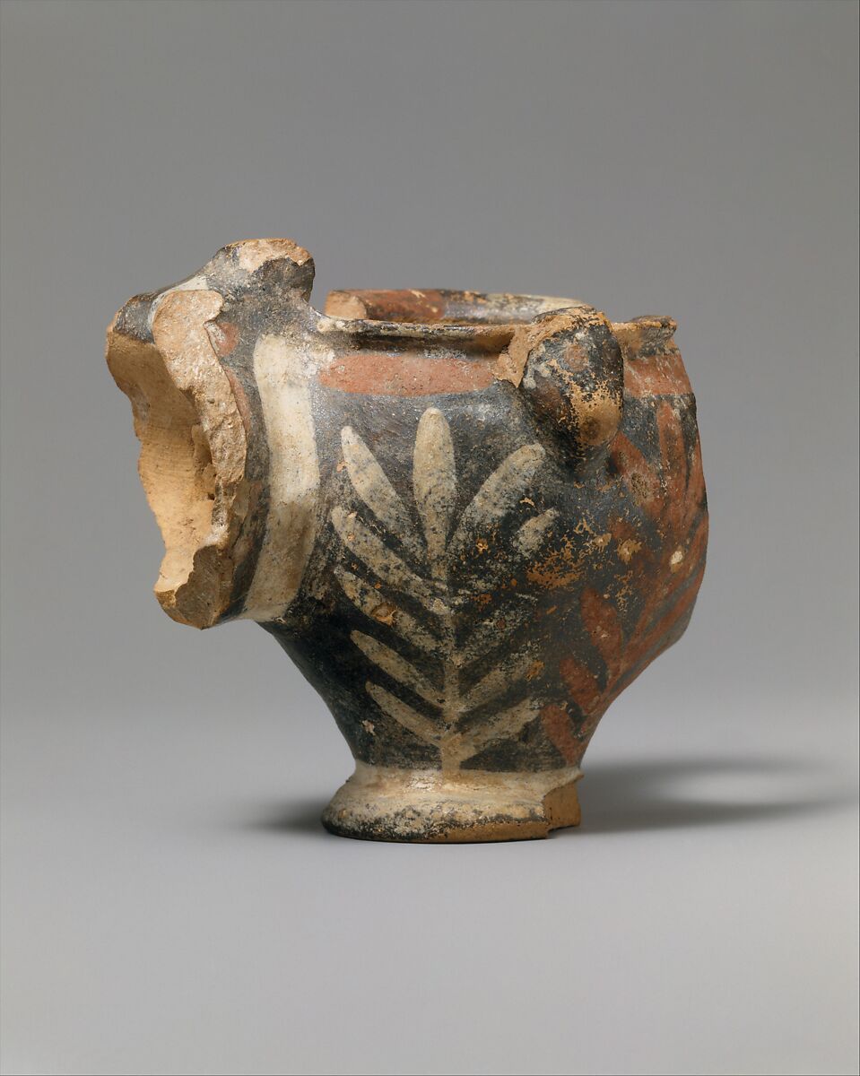 Kamares jar, Pottery, paint 