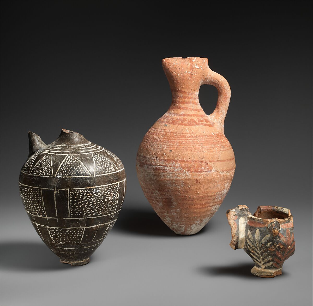 Kamares jar, Pottery, paint