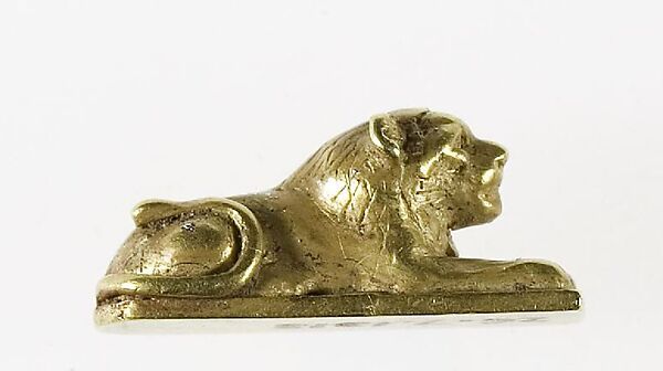 Recumbent lion from a bracelet