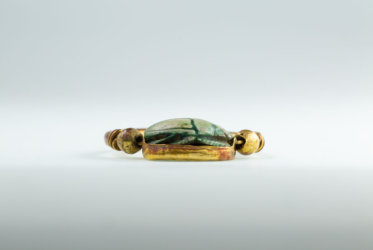 Scarab Finger Ring Inscribed for Hatshepsut, Gold, glazed steatite