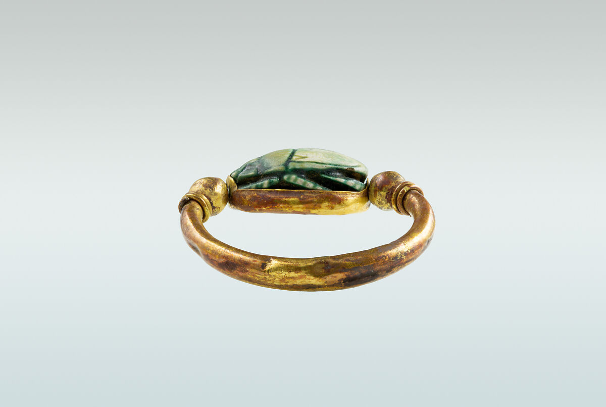 Scarab Finger Ring Inscribed for Hatshepsut, Gold, glazed steatite