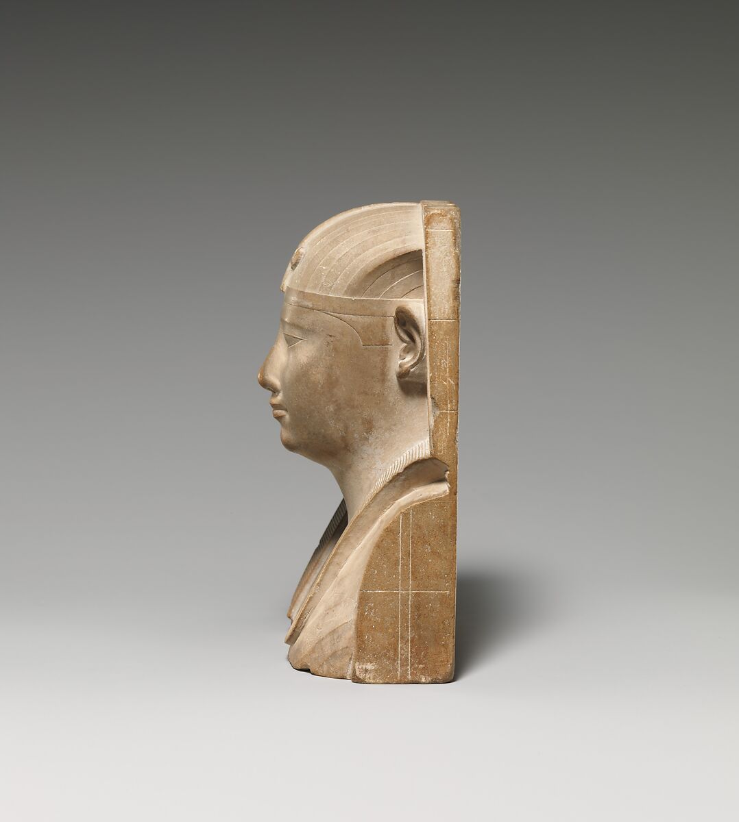 Royal bust with atypical snake, Alabaster (gypsum)