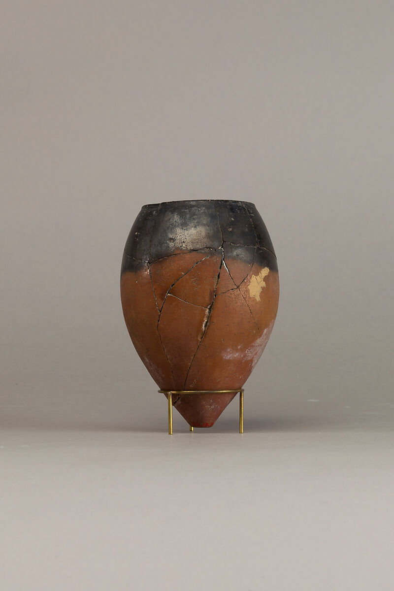 Black-topped red ware jar, Pottery 