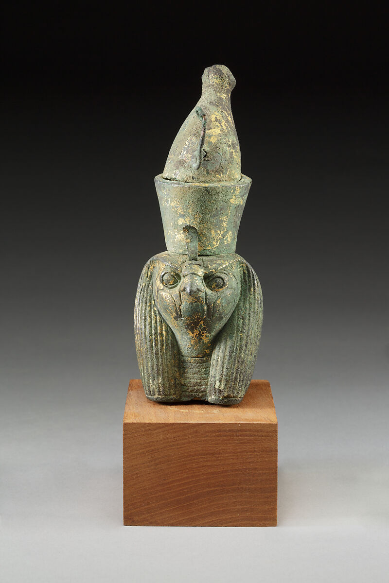 Head of Horus for attachment, Cupreous metal, precious metal leaf