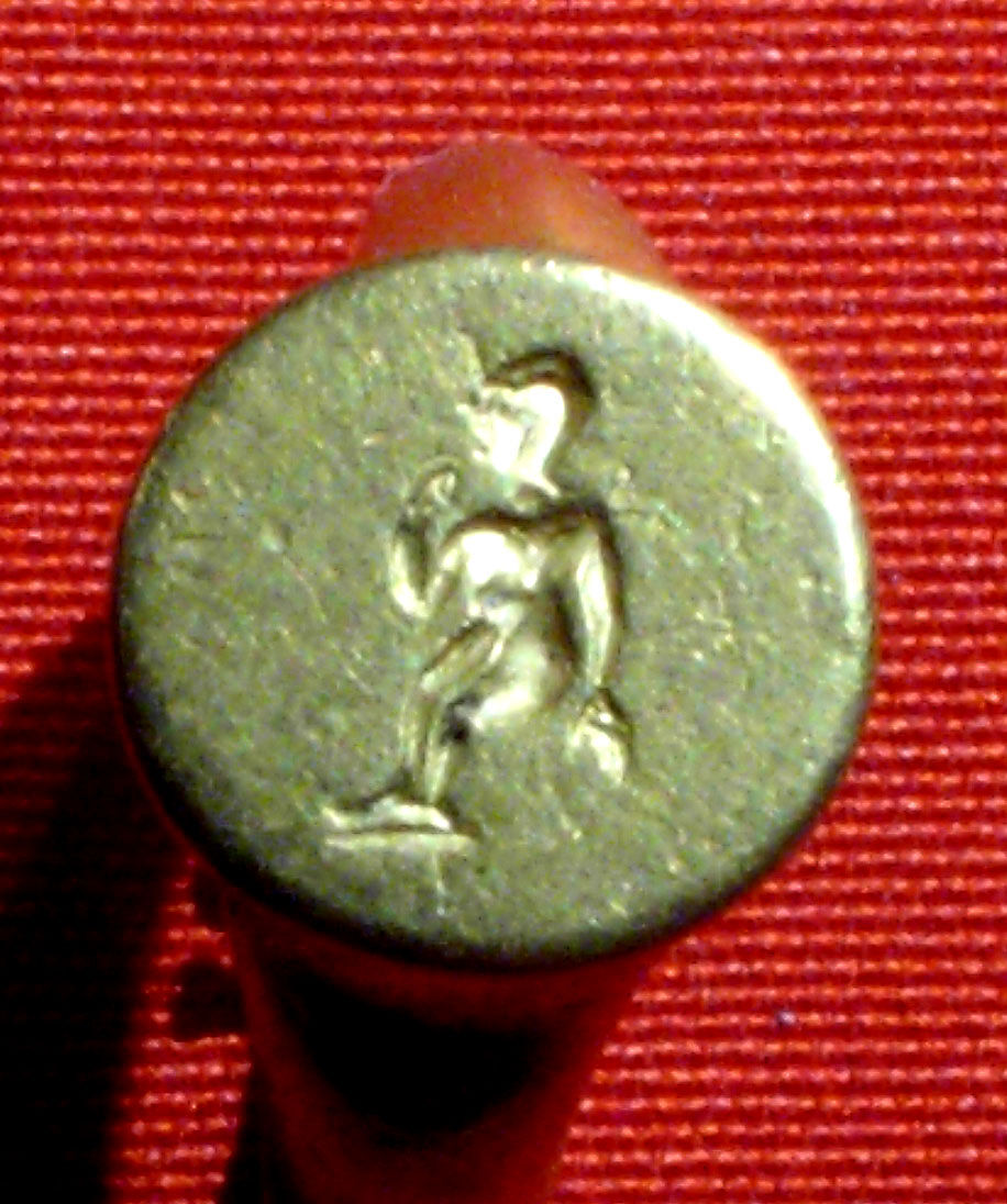 Ring with intaglio of Harpokrates, gold 