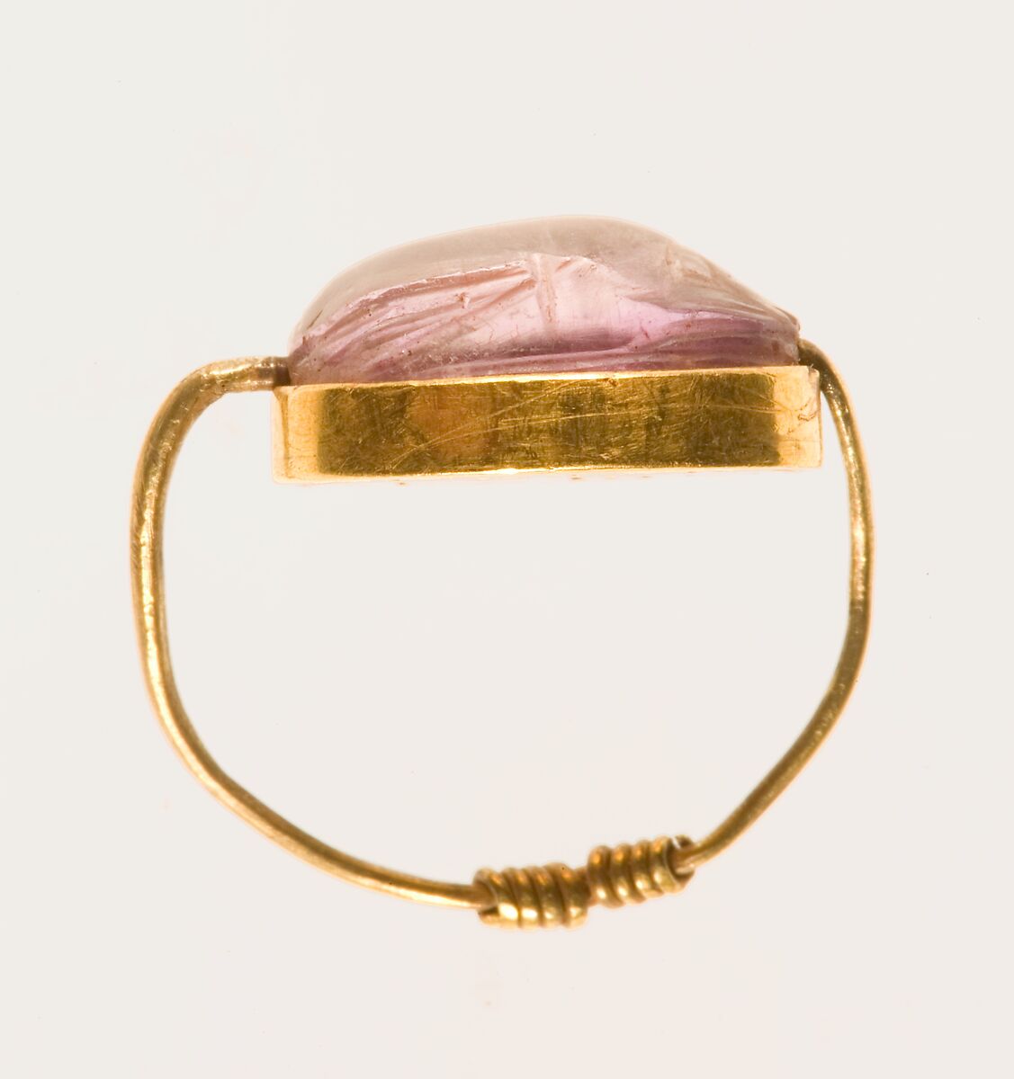 Scarab Finger Ring of Senwosret III, Amethyst, gold