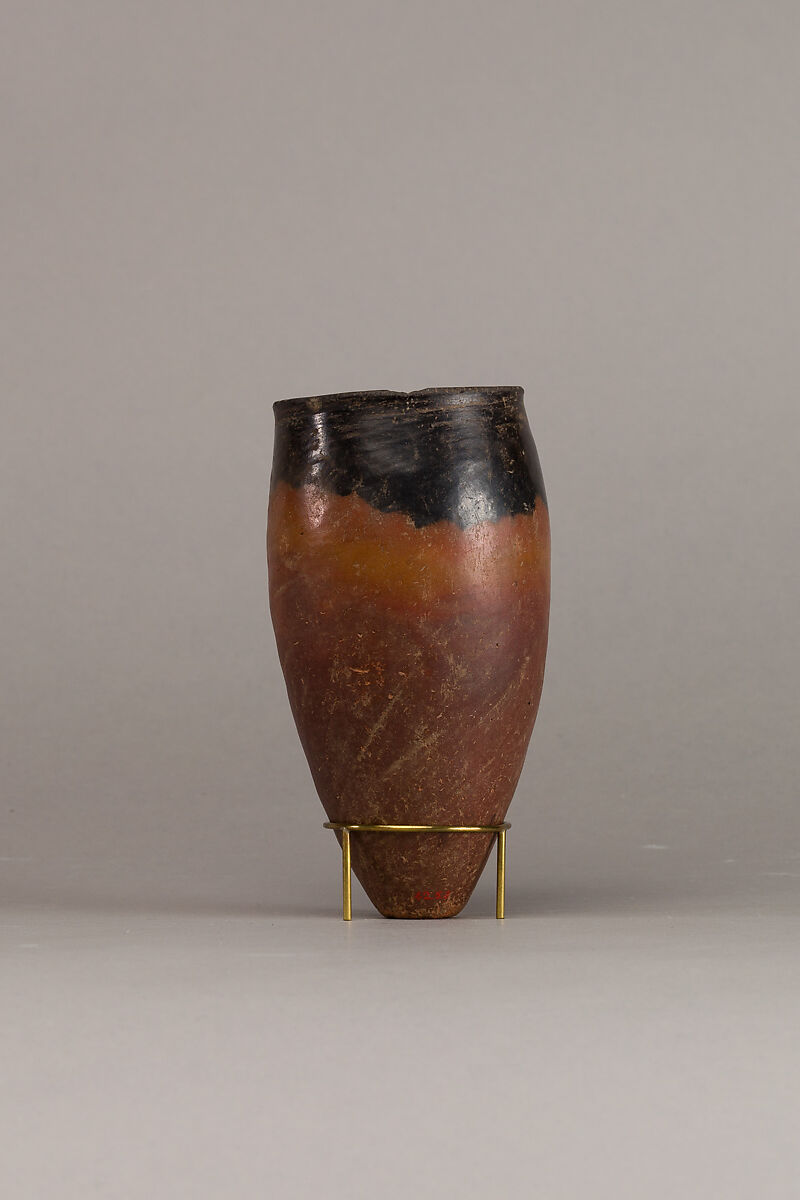 Black-topped red ware beaker, Pottery