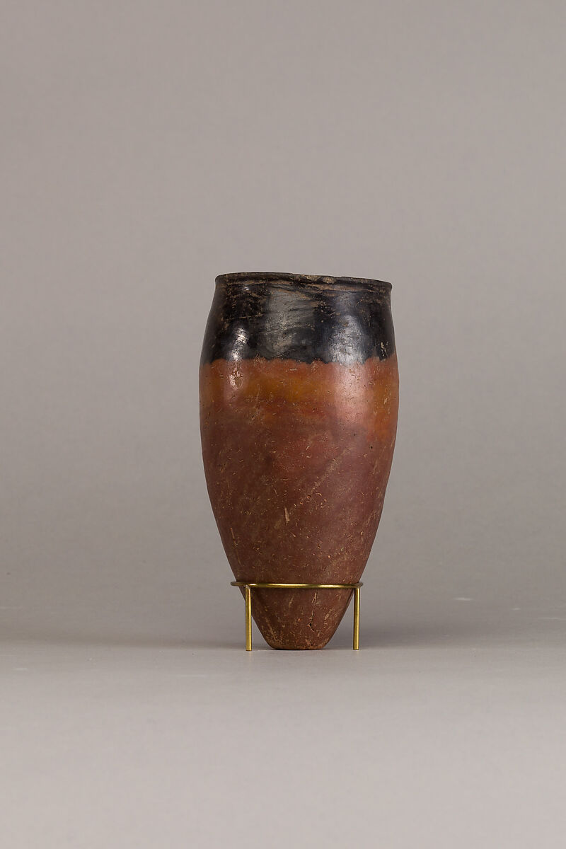 Black-topped red ware beaker, Pottery