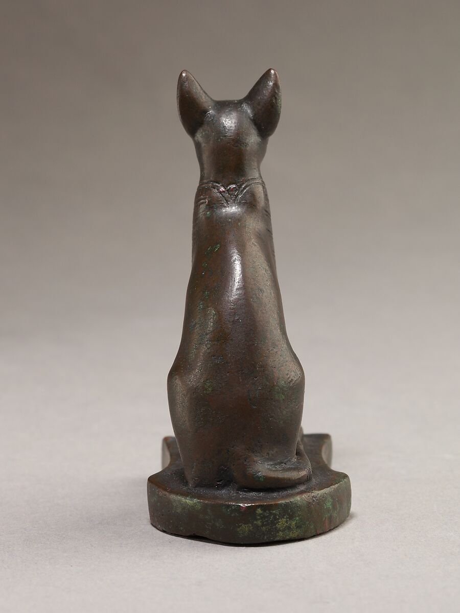 Statuette of a cat, Cupreous metal