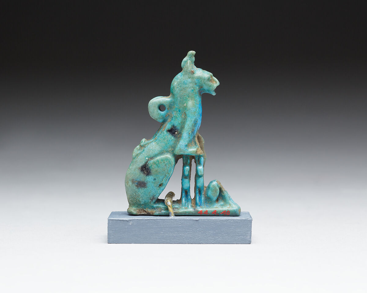 Cat with kittens amulet, Faience