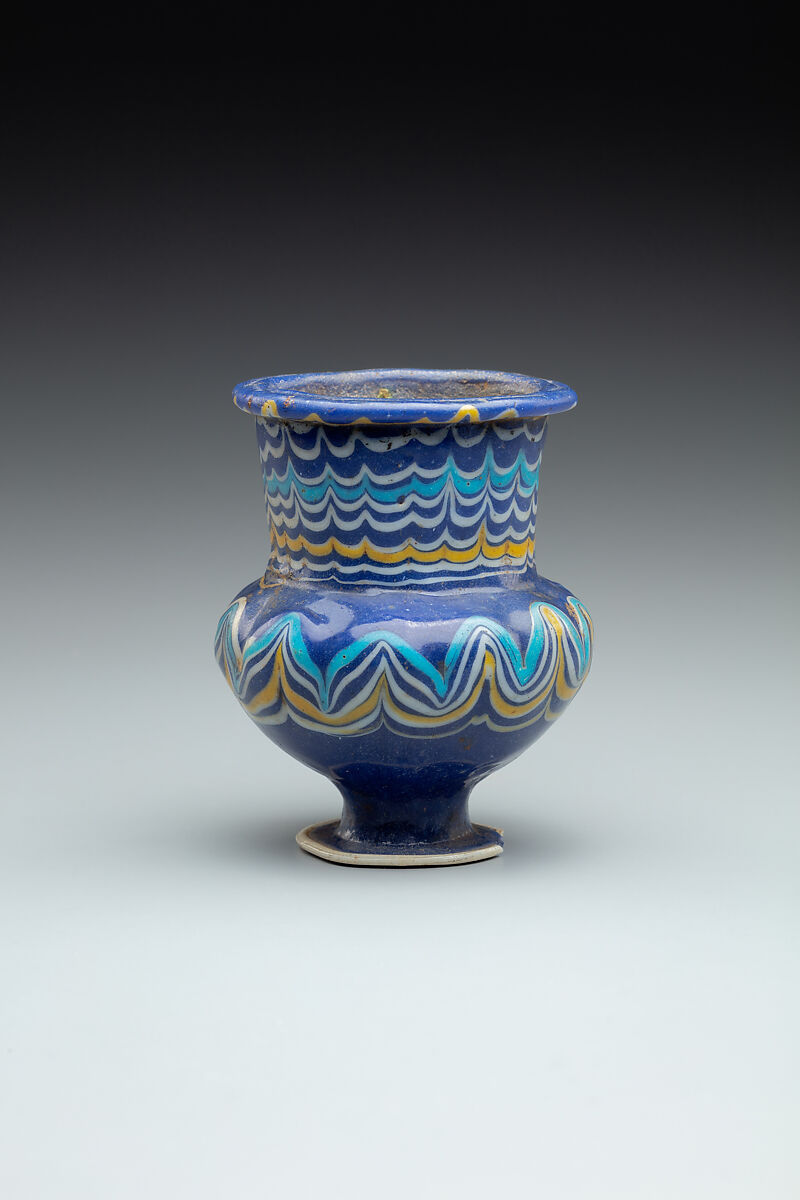 Glass krateriskos (unguent jar), Glass