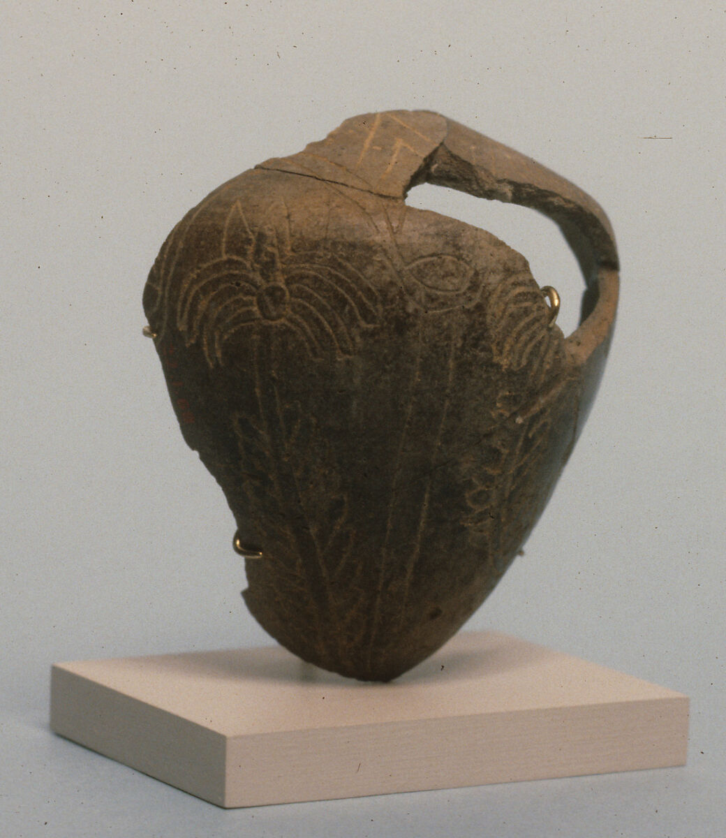 Tell el-Yahudiya-ware jar, Pottery