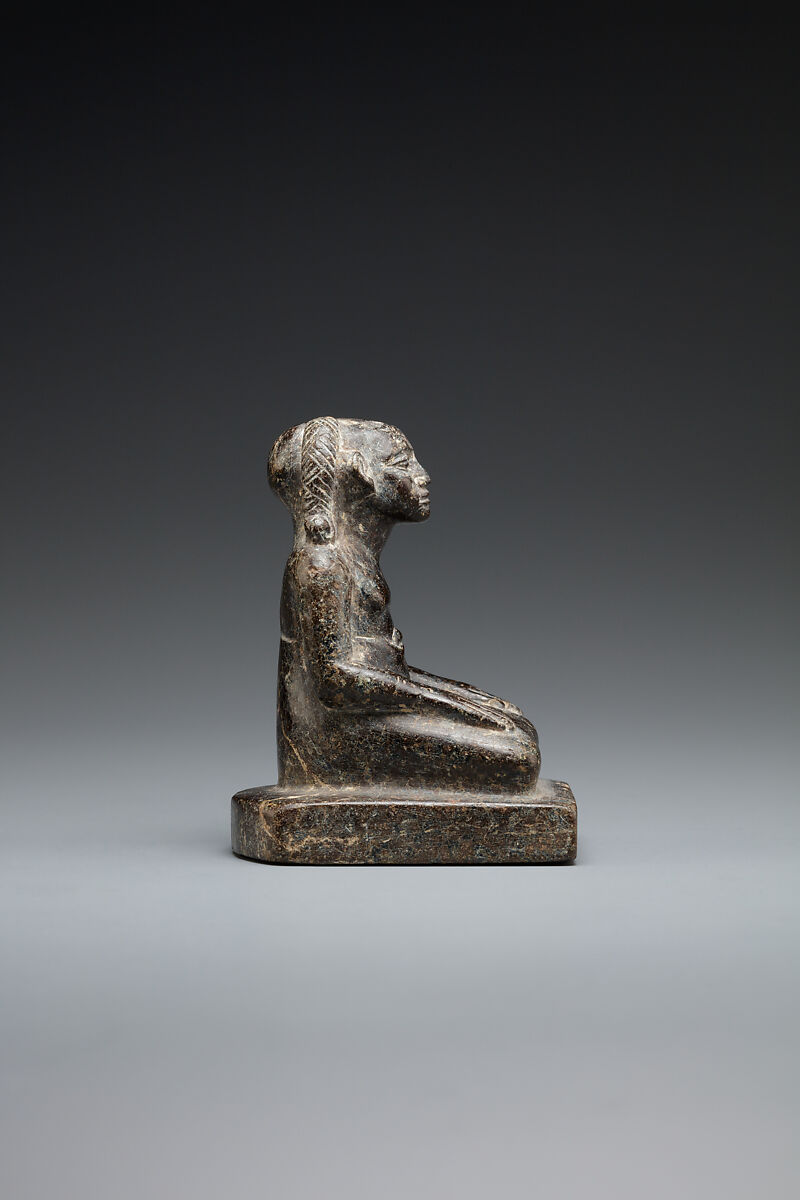 Statuette of male youth, Serpentinite