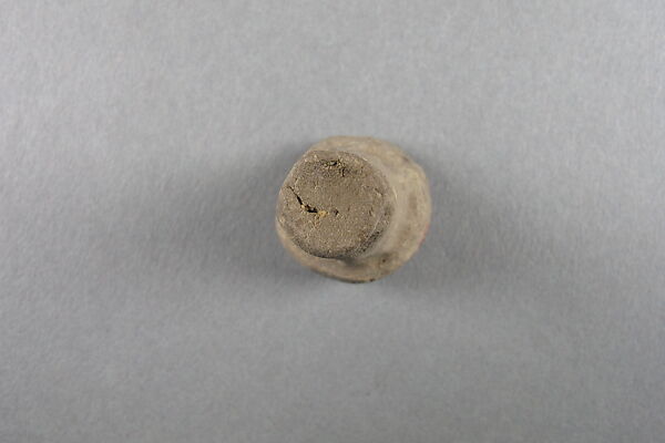 Seal impression on stamp shaped object, Mud