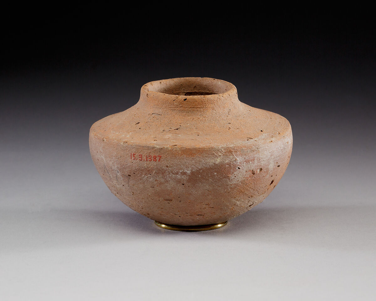 Lamp, Fine light red pottery