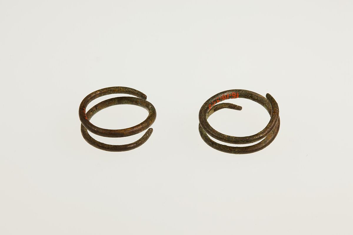 Pair of Earrings (with 16.10.344), Bronze or copper alloy 