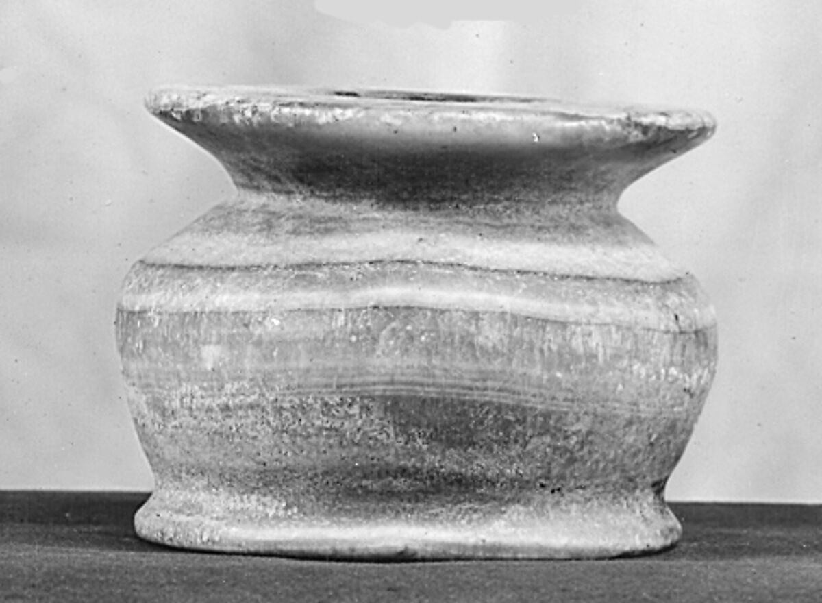 Kohl jar, Travertine (Egyptian alabaster)