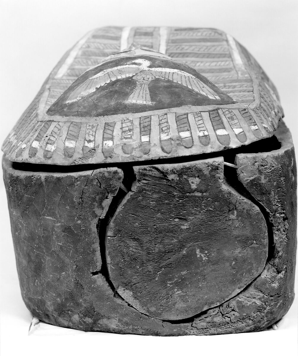 Rishi coffin, Sycomore wood, stucco, paint