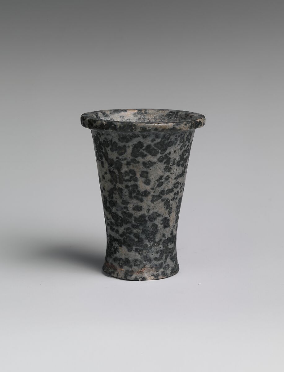 Toilet vase, Serpentinite (green) 