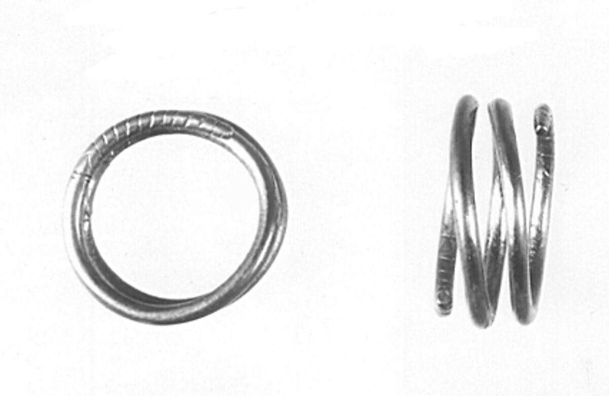 Pair of Spiral Earrings (with 16.10.467), Gold