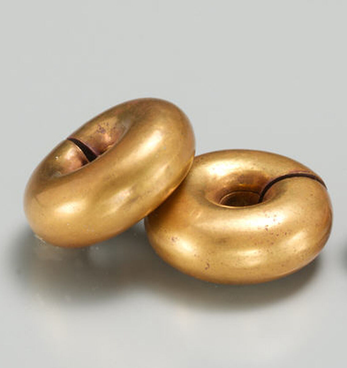 Pair of Penannular Earrings (with 16.10.474), Gold 