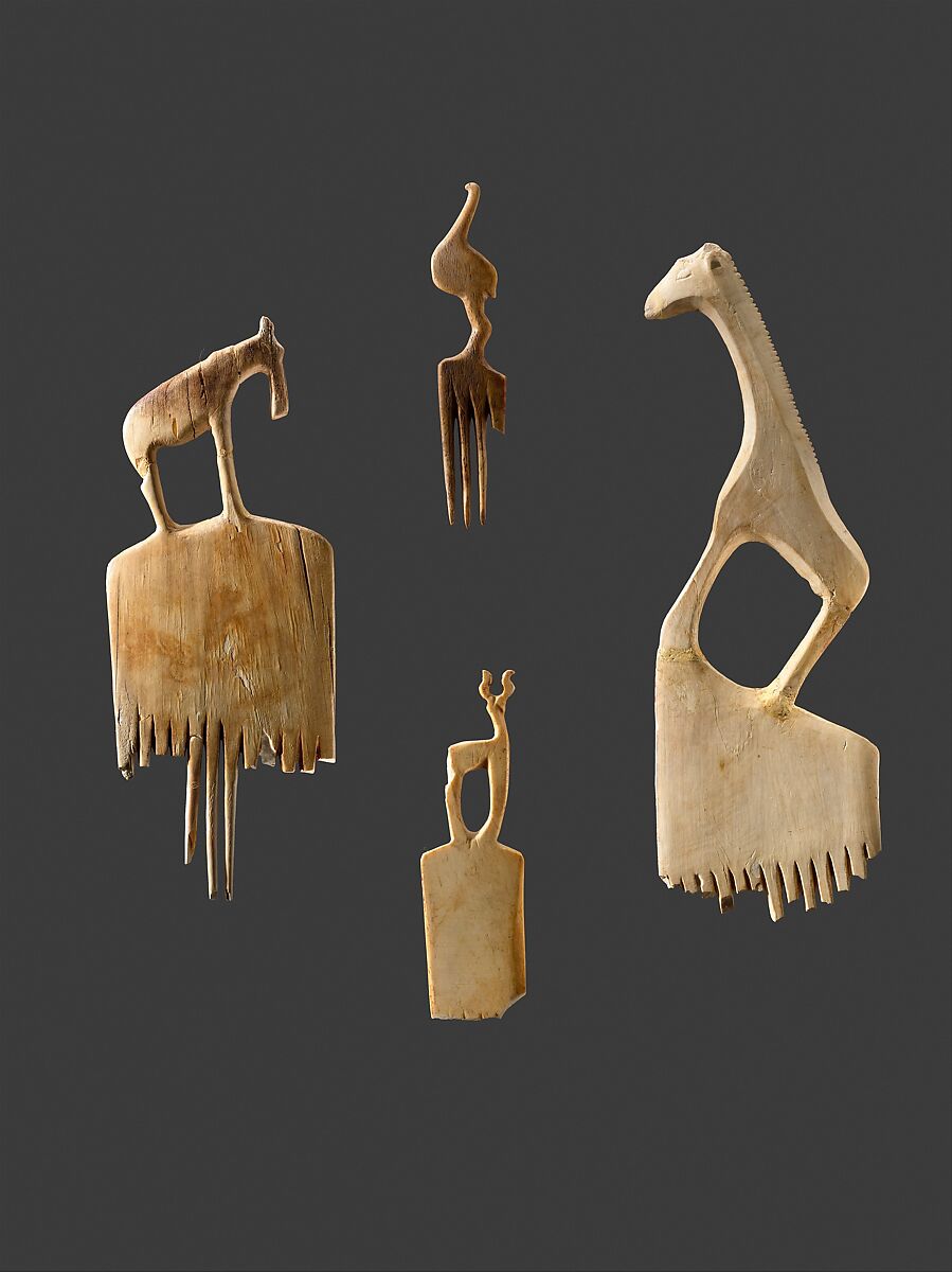 Bone comb with an antelope, Bone