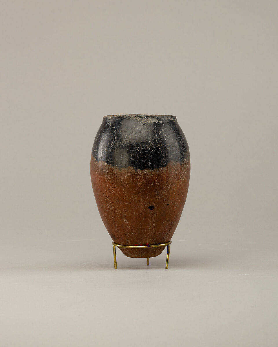 Black-topped red ware jar, Pottery 