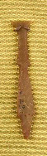 Notched projectile point with transverse tip