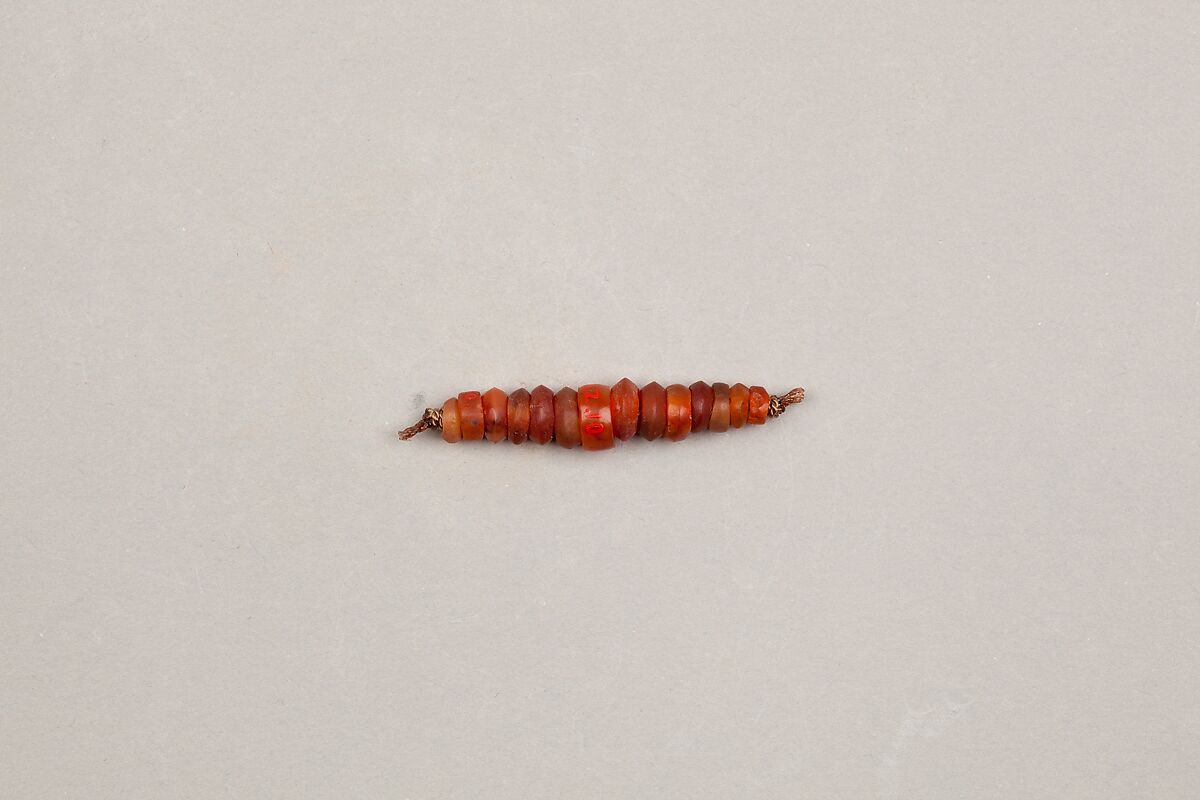 String of beads, Carnelian 