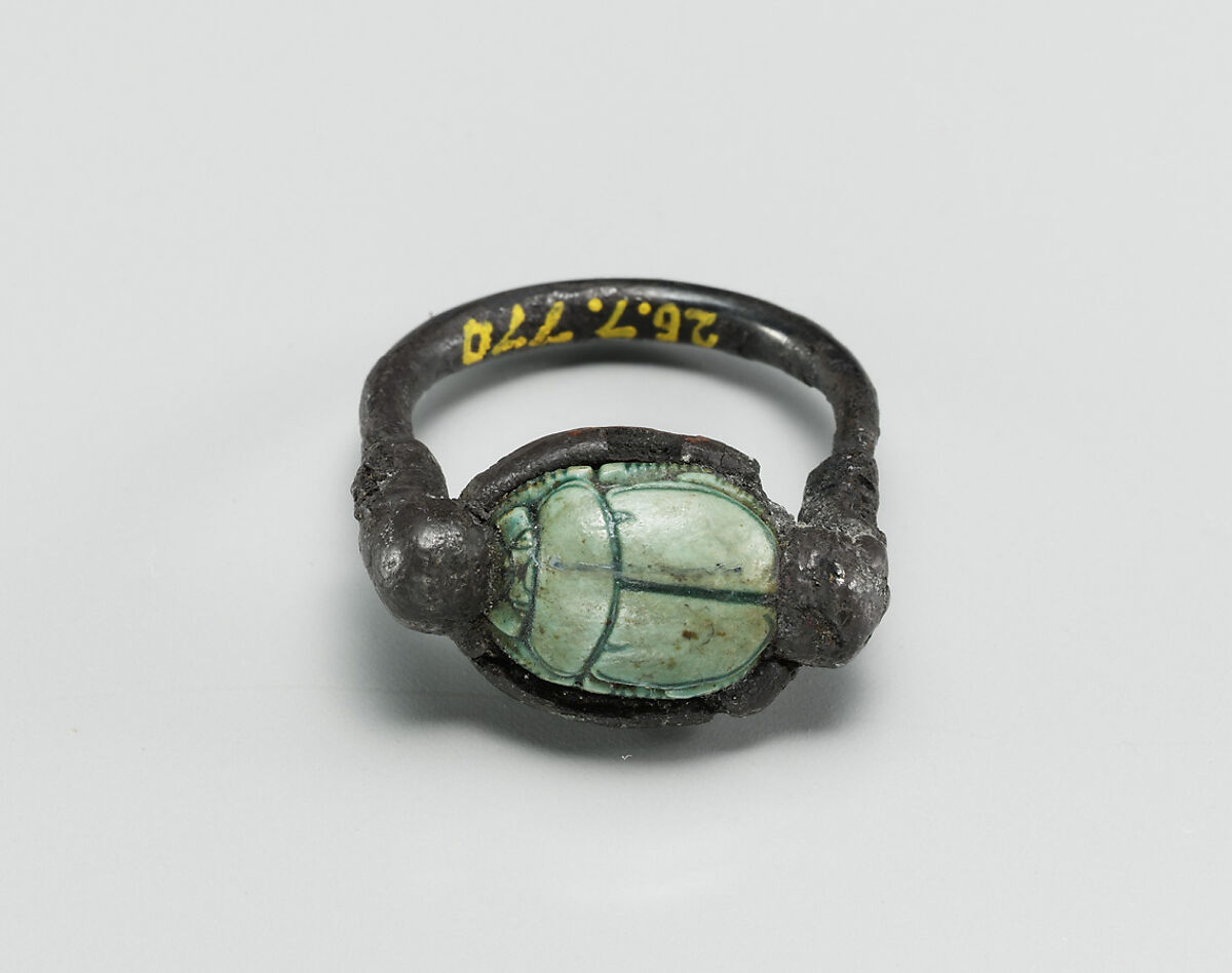 Scarab Finger Ring Inscribed "God's Wife Hatshepsut", Steatite (glazed), silver