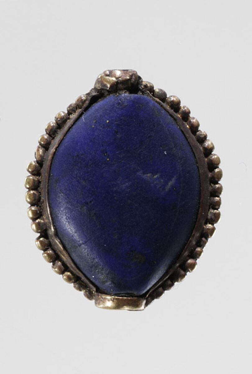 Cowroid bead, Lapis lazuli, gold 