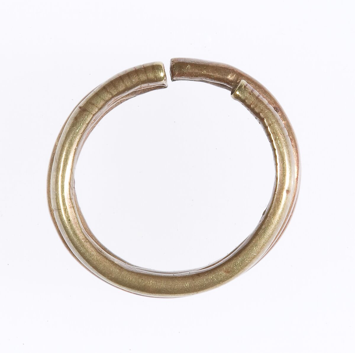Ribbed Penannular Earring, Gold