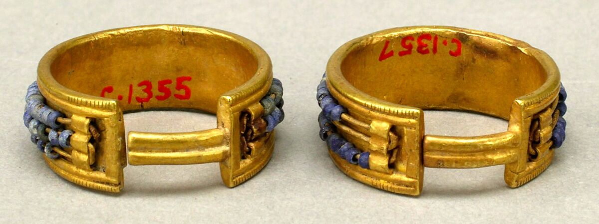 Beaded Penannular Earring, Gold, lapis-lazuli