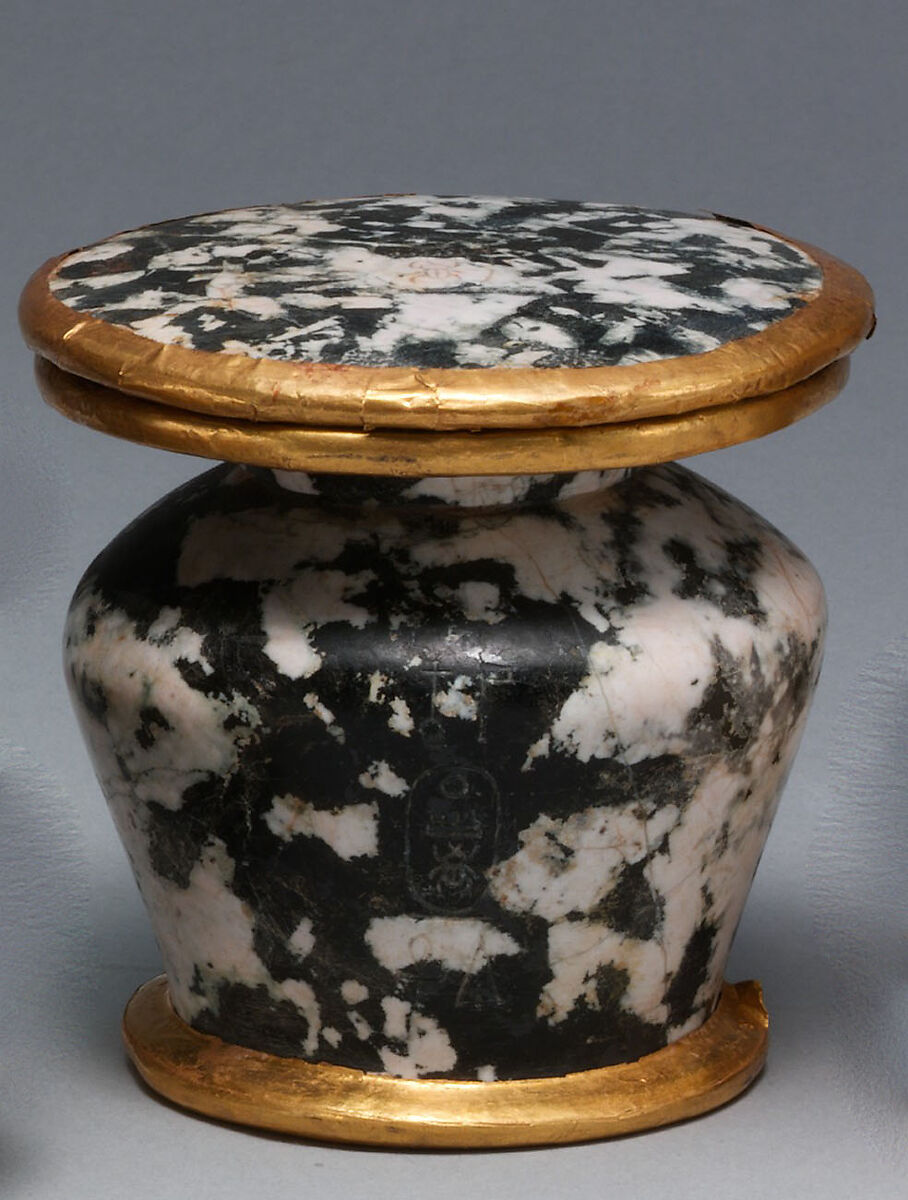 Kohl Jar, Diorite, gold leaf