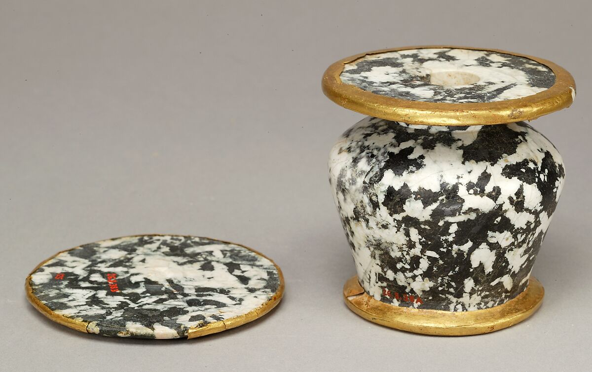 Kohl Jar, Diorite, gold leaf 