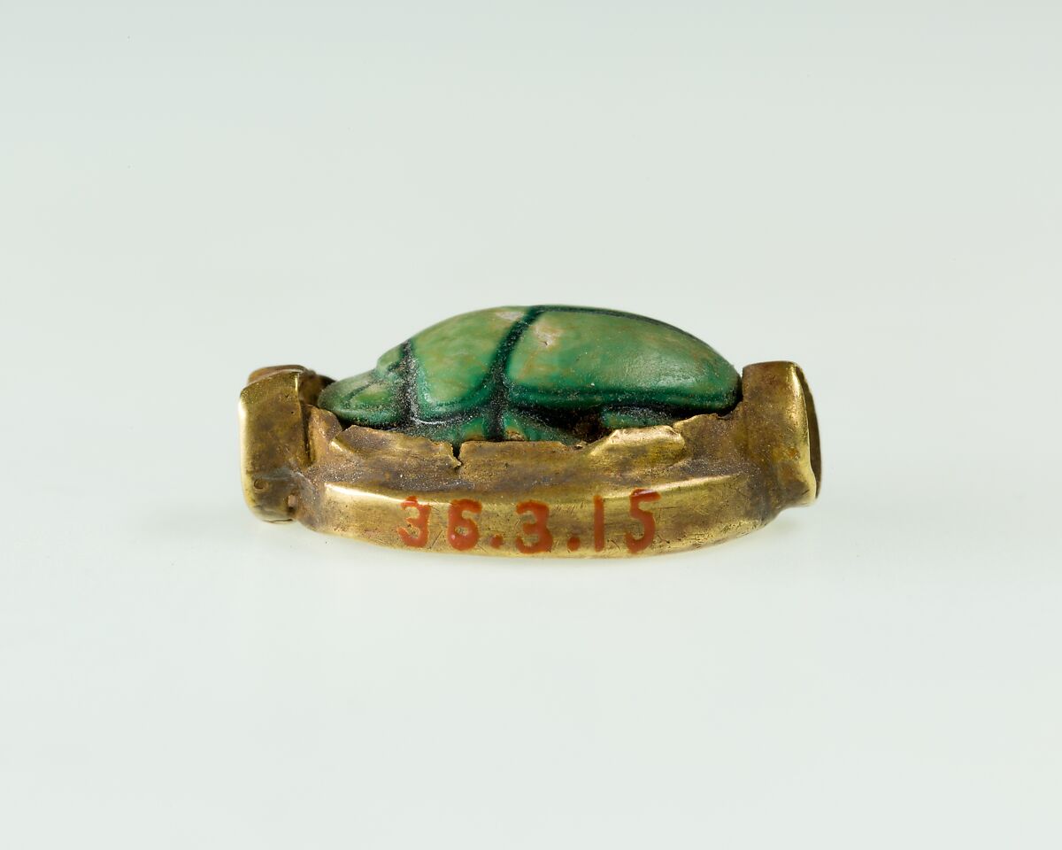 Scarab Inscribed for Queen Ahmose, Gold, glazed steatite