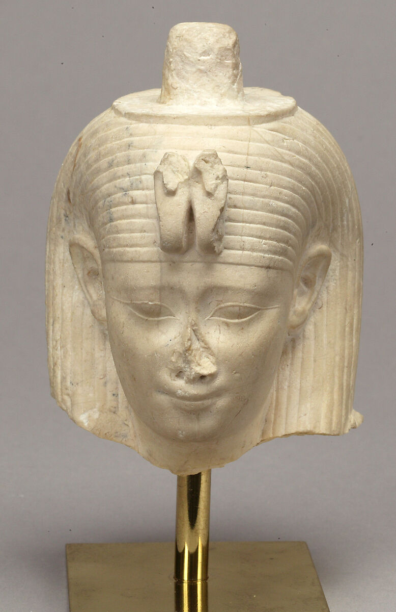 Head Attributed to Arsinoe II, Limestone (Indurated)