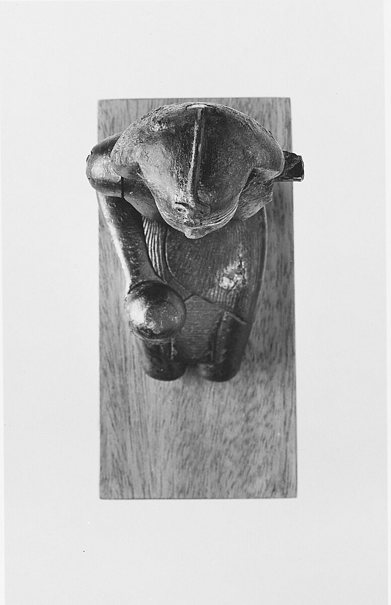 Ritual Statuette of Thutmose III, Black bronze, gold inlay