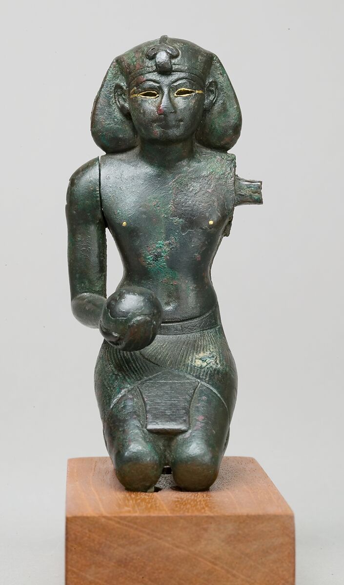 Ritual Statuette of Thutmose III, Black bronze, gold inlay