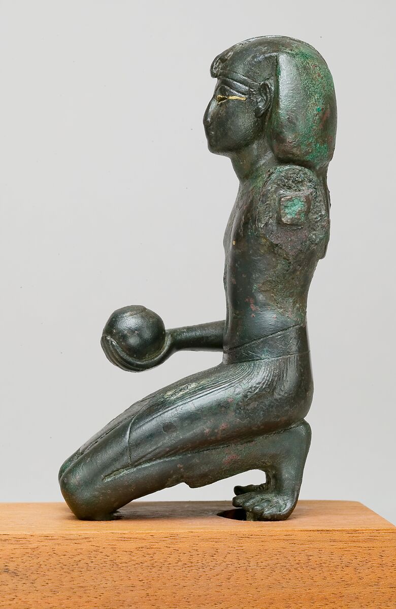 Ritual Statuette of Thutmose III, Black bronze, gold inlay