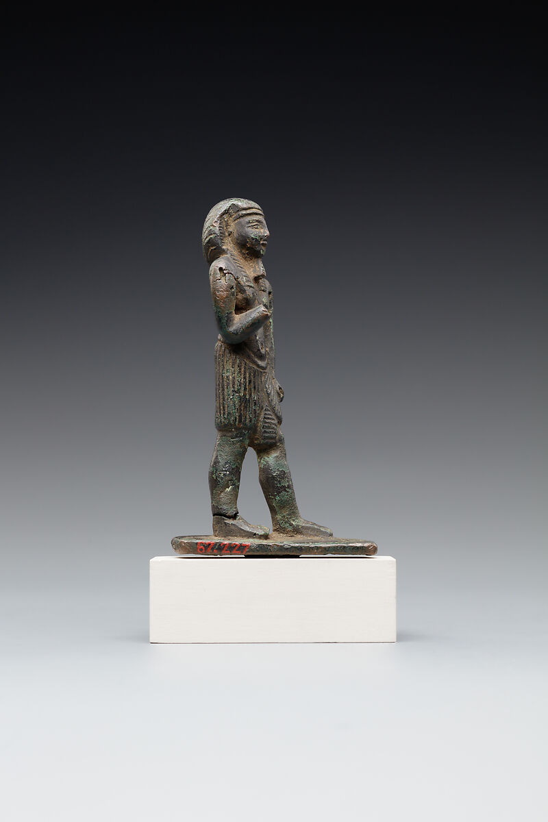 Male figure in a nemes and shendyt kilt, Leaded bronze