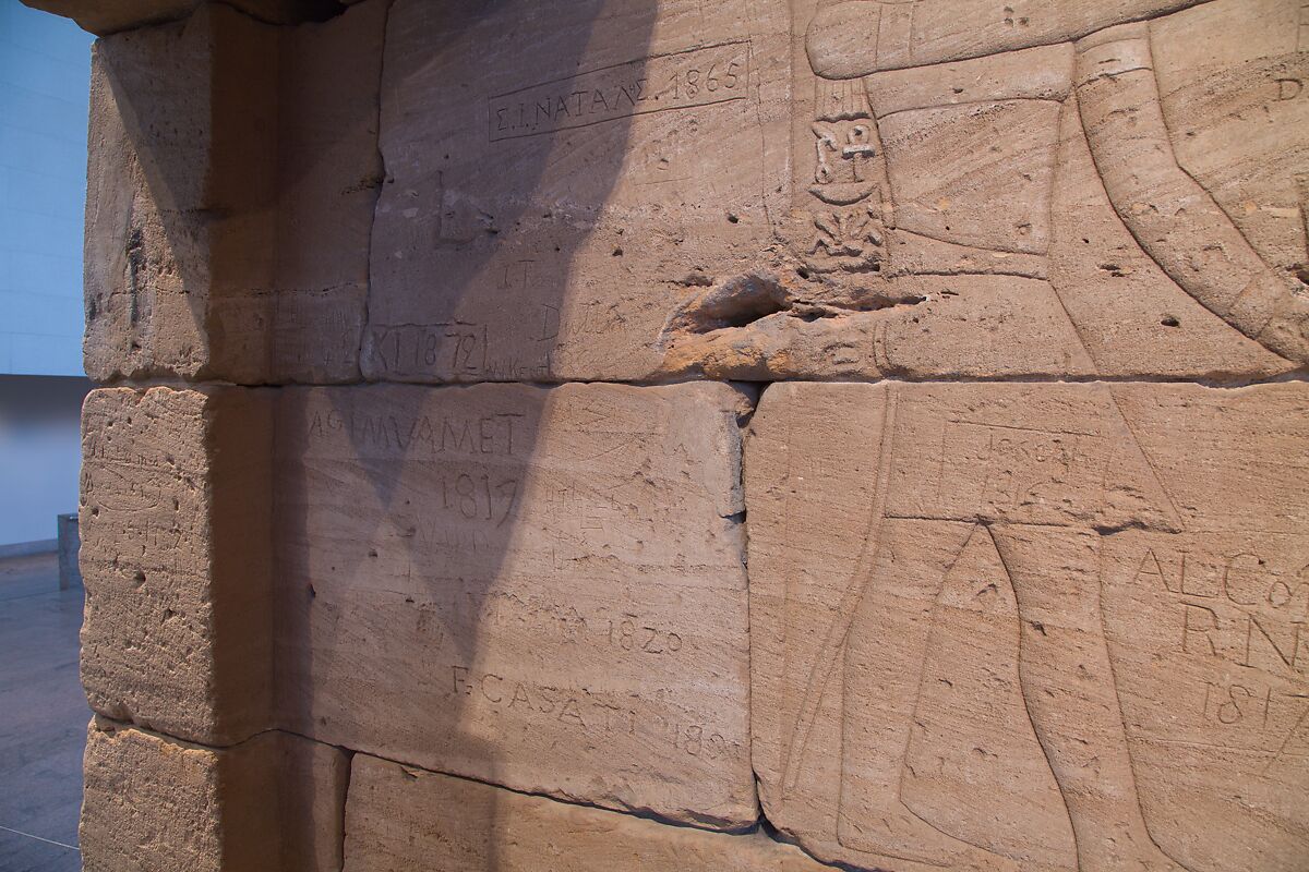 The Temple of Dendur, Aeolian sandstone