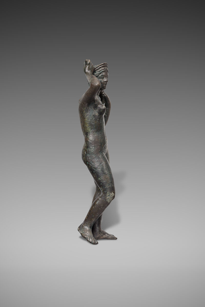 Aphrodite rising from the Bath, Bronze