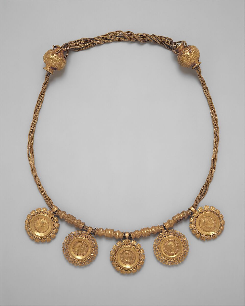 Collar with medallions containing coins of emperors, Gold 