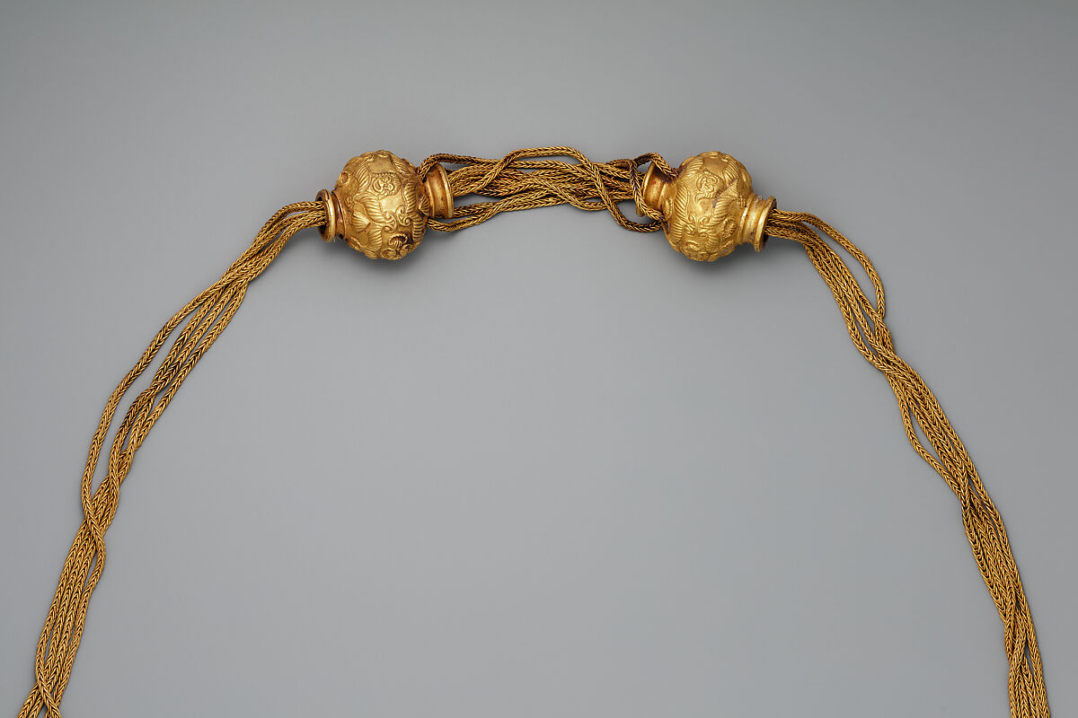 Collar with medallions containing coins of emperors, Gold