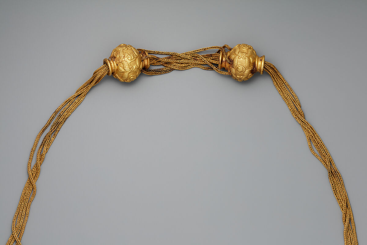 Collar with medallions containing coins of emperors, Gold