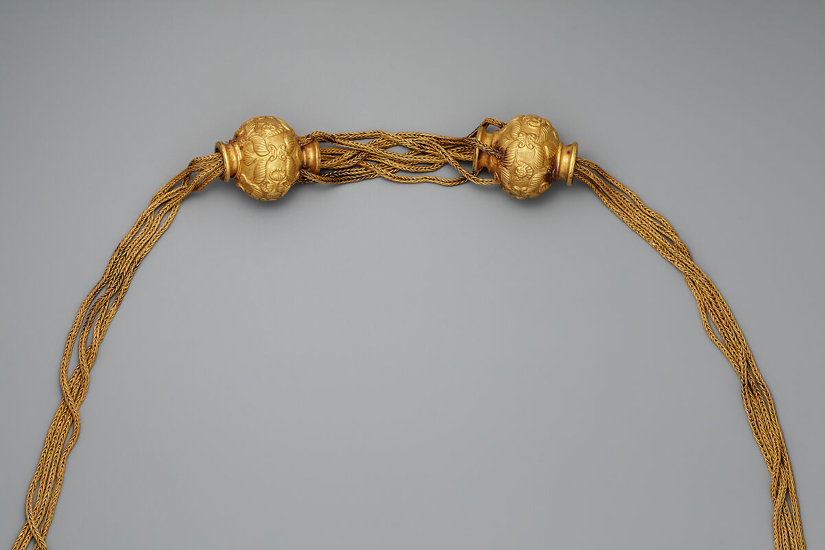 Collar with medallions containing coins of emperors, Gold