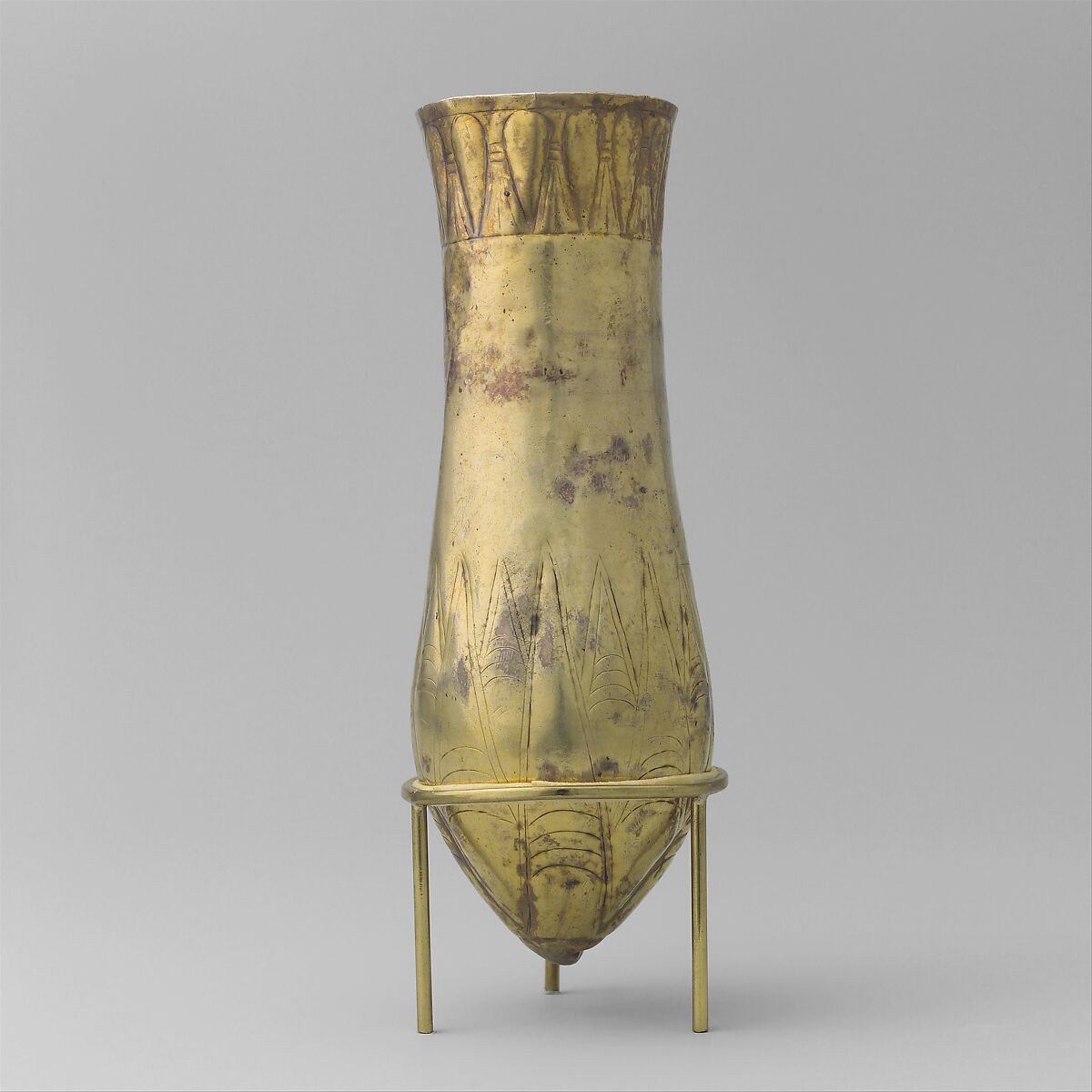 Situla with floral decoration, Electrum 