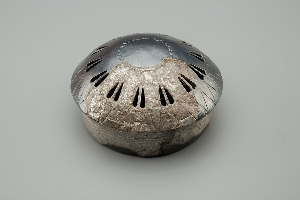 Incense burner with its chain, Silver